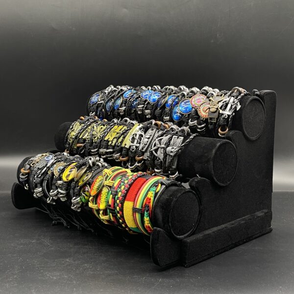 BRACELET JEWELRY DISPLAY