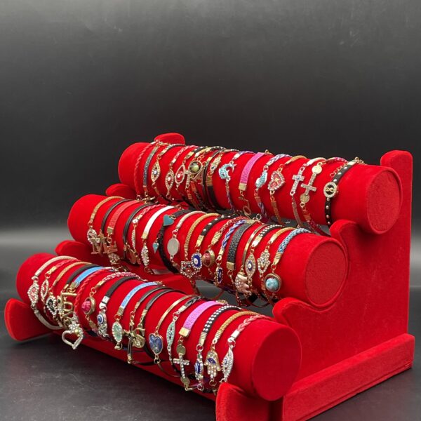 BRACELET RED JEWELRY DISPLAY